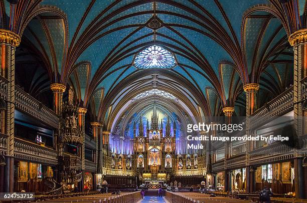 interior of the notre dame basilica of vieux montreal, montreal, quebec, canada - montréal stock-fotos und bilder