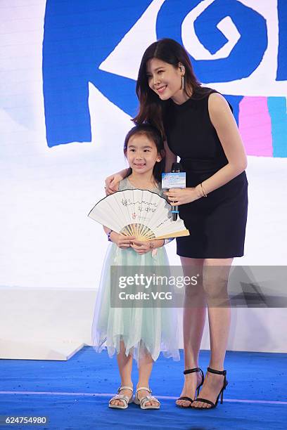 Lyn An Lyn Lee ストックフォトと画像 - Getty Images