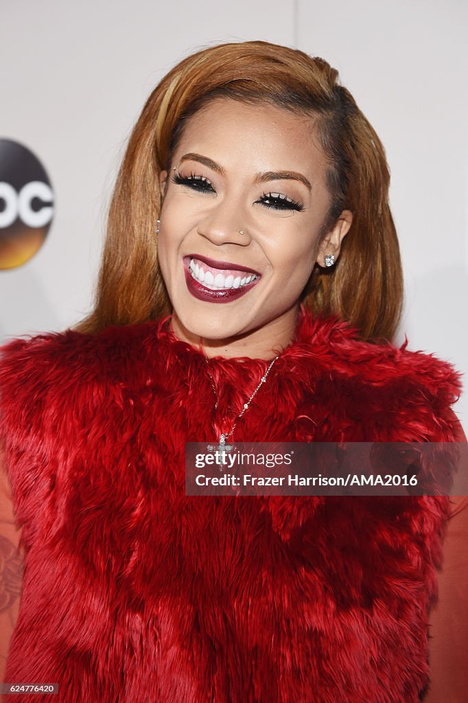 2016 American Music Awards - Red Carpet