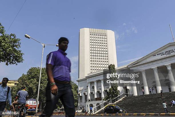 Building Of Rbi 342 Rbi Building Stock Photos, High-Res Pictures, and Images - Getty Images