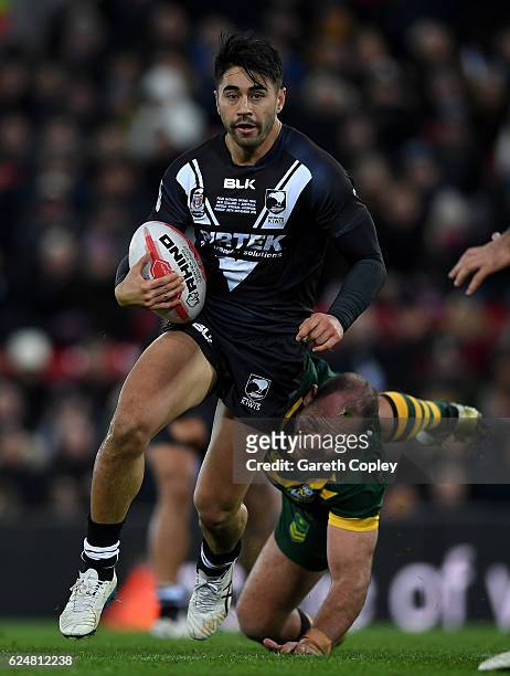 Shaun Johnson of New Zealand during the Four Nations match between the New Zealand Kiwis and Australian Kangaroos at Anfield on November 20, 2016 in...
