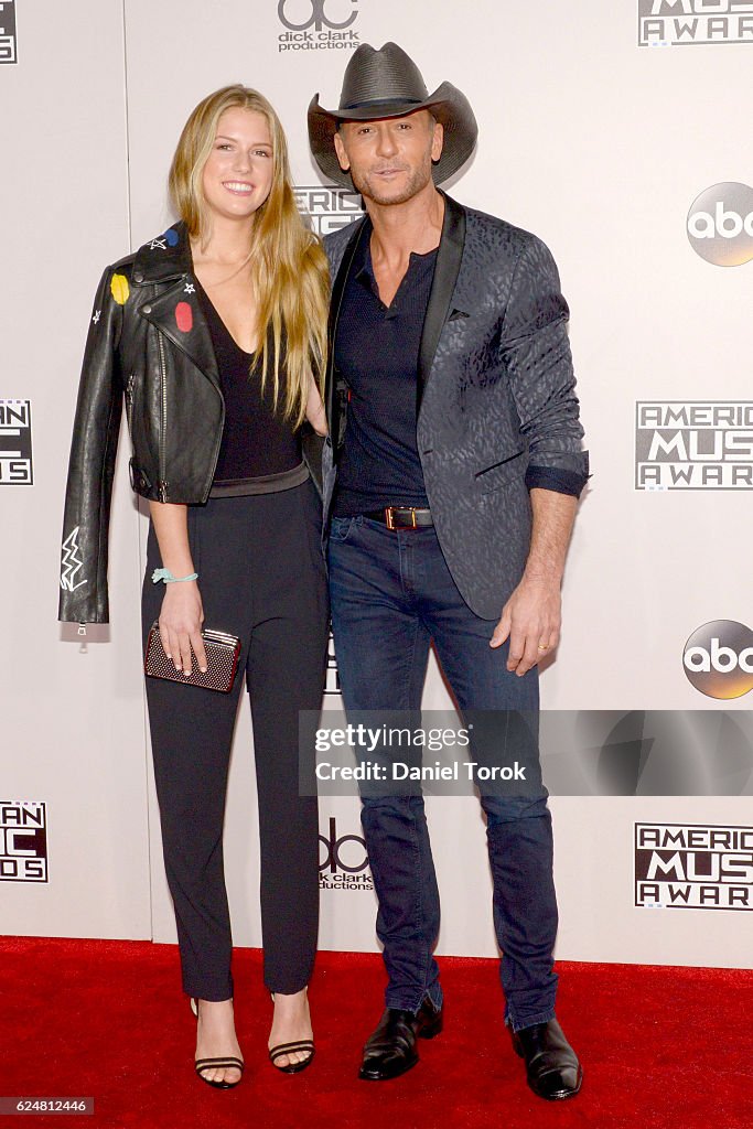 2016 American Music Awards - Arrivals