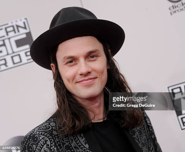 1,944 James Bay Singer Photos and Premium High Res Pictures - Getty Images