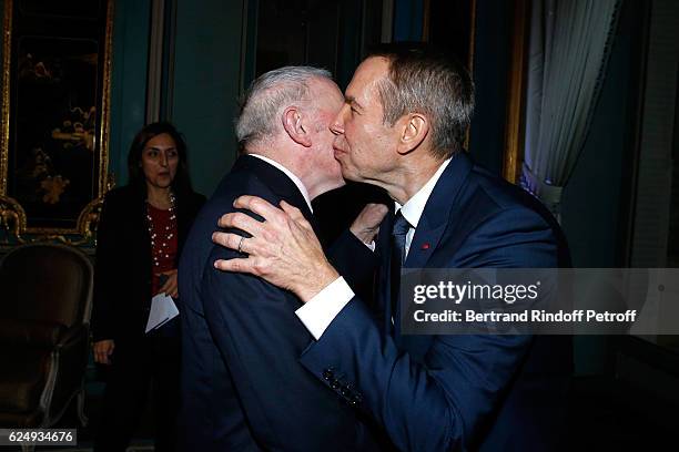 Francois Pinault and Artist Jeff Koons attend the Press conference announcing a donation by artist Jeff Koons who offers the "Bouquet of Tulips" to...