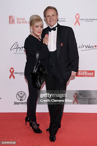 Angelika Milster and Georg Preusse aka Mary attend the Artists Against Aids Gala at Stage Theater des Westens on November 16, 2016 in Berlin, Germany.