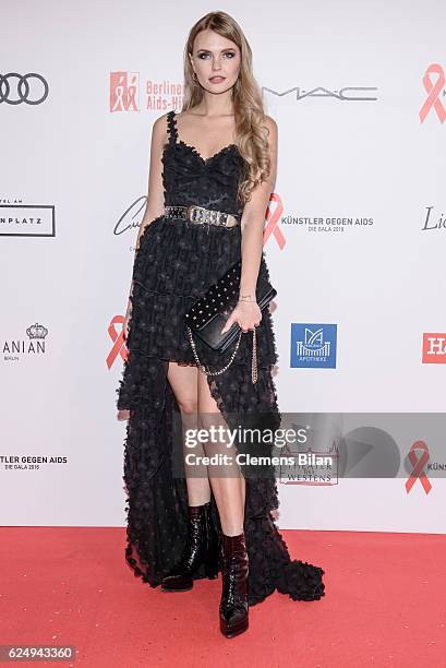 Bonnie Strange attends the Artists Against Aids Gala at Stage Theater des Westens on November 16, 2016 in Berlin, Germany.