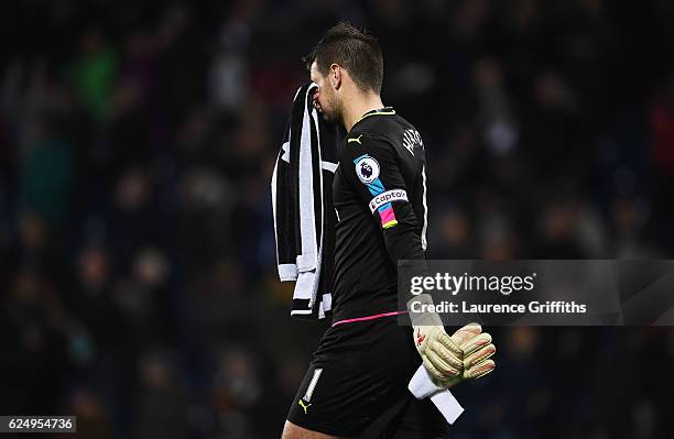 Tom Heaton of Burnley looks dejected in defeat after the Premier League match between West Bromwich Albion and Burnley at The Hawthorns on November...