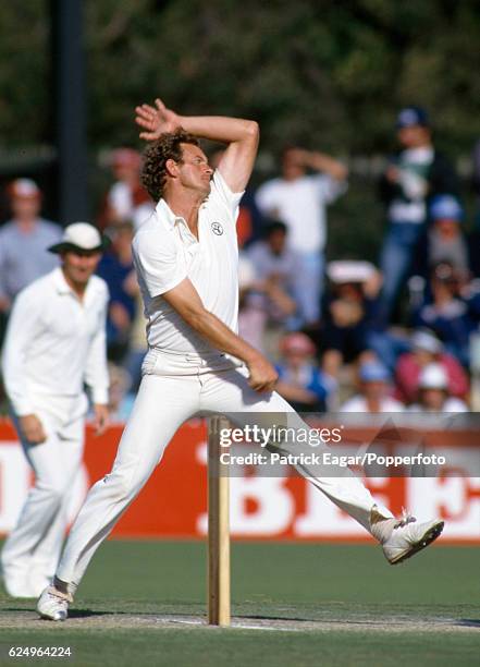 Peter Sleep bowling for Australia during the 3rd Test match between Australia and England at Adelaide, Australia, 14th December 1986.