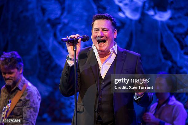 Tom Hadley performs in concert at Palau de la Música Catalana during the Festival Mil.leni on November 21, 2016 in Barcelona, Spain.