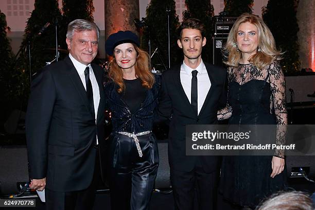 Dior Sidney Toledano, actress Cyrielle Clair, actor Pierre Niney and President of Care France, Arielle de Rothschild attend the "Diner des amis de...