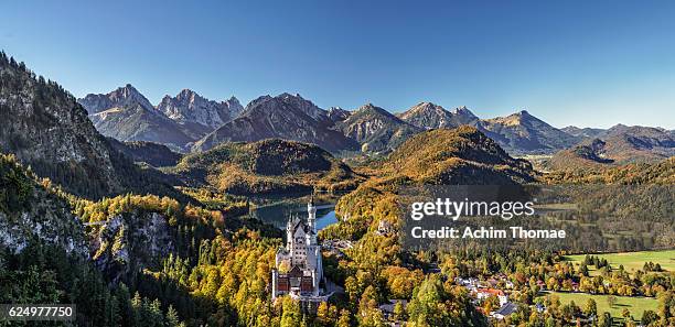 bavaria, germany, europe - neuschwanstein castle fotografías e imágenes de stock