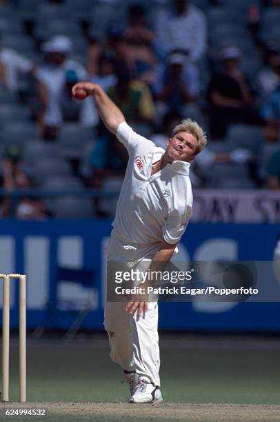 2,437 Shane Warne Bowling Photos and Premium High Res Pictures - Getty  Images