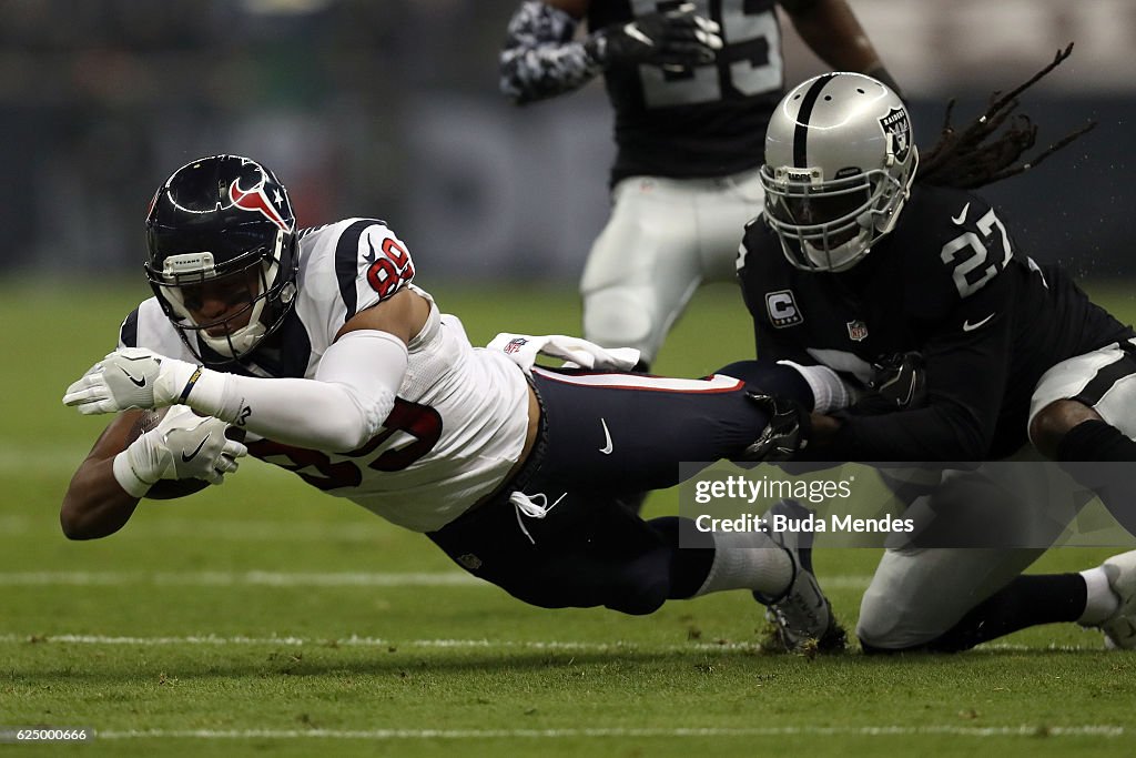 Houston Texans v Oakland Raiders