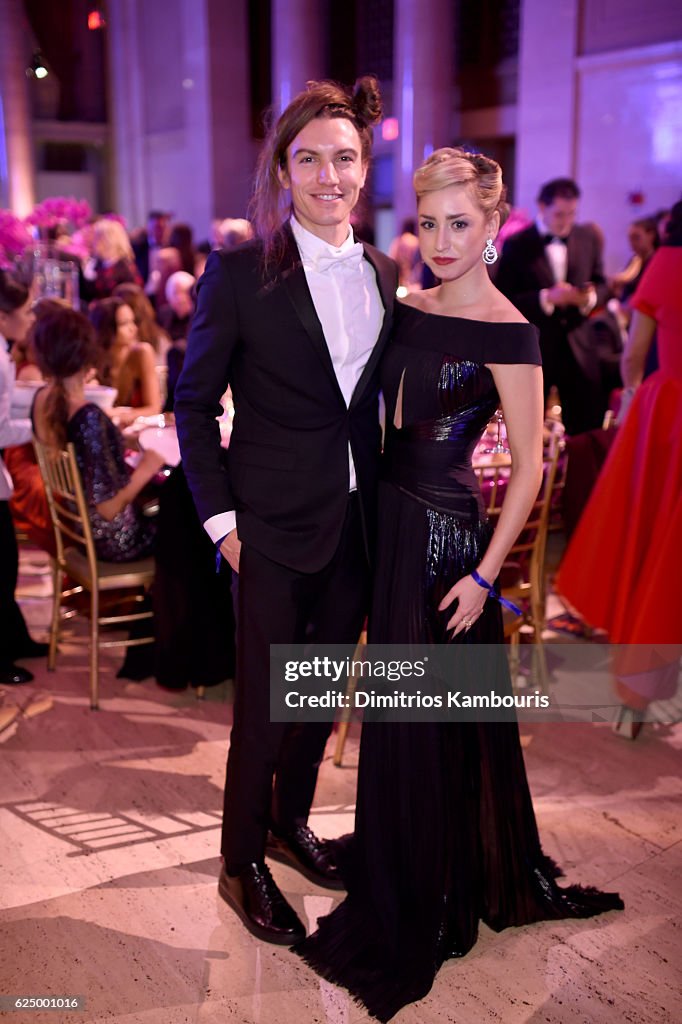 Gabrielle's Angel Foundation For Cancer Research Hosts Angel Ball 2016 - Inside