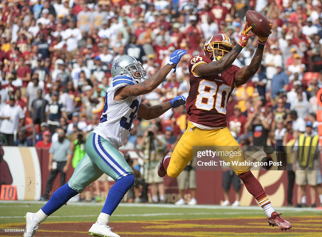 Cowboys Redskins Rivalry Washington Redskins wide receiver Jamison Crowder catches a pass in ...