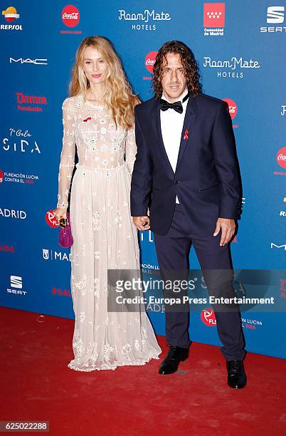 Vanesa Lorenzo and Carles Puyol attend 'Gala Sida' 2016 at Cibeles Palace on November 21, 2016 in Madrid, Spain.