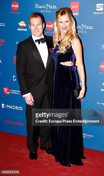 Alejandra Prat and Juan Manuel Alcaraz attend 'Gala Sida' 2016 at Cibeles Palace on November 21, 2016 in Madrid, Spain.