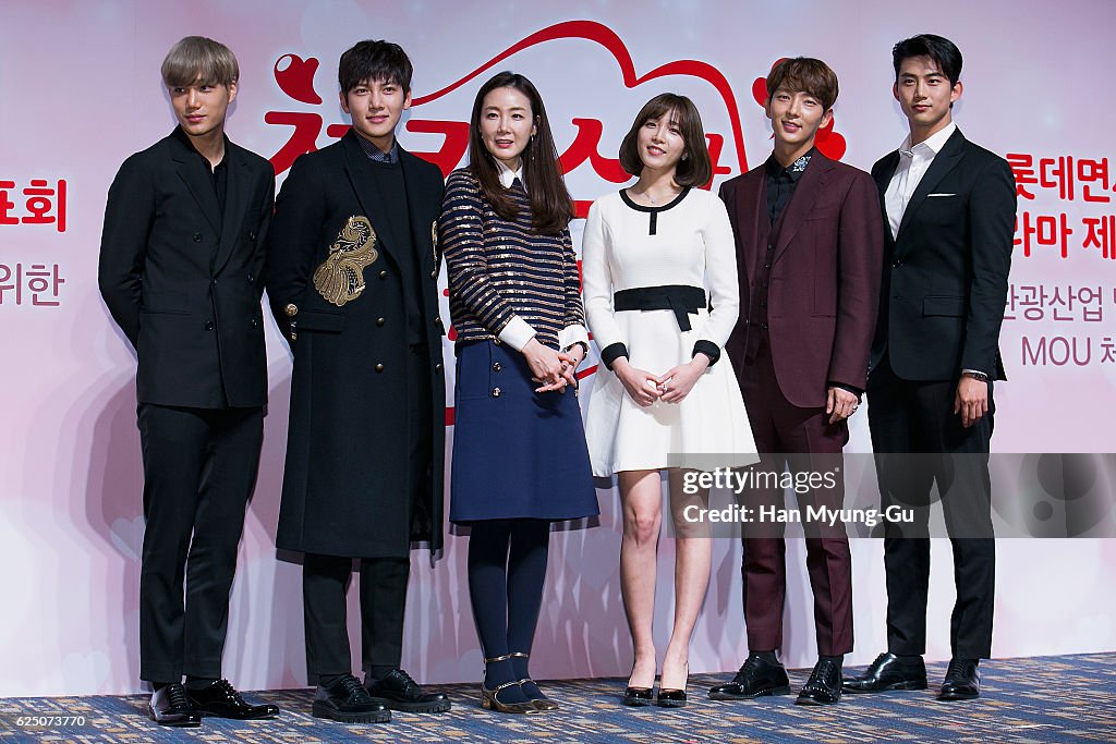 Actors Kai of boy band EXO-K, Ji Chang-Wook, Choi Ji-Woo, Lee News Photo  - Getty Images