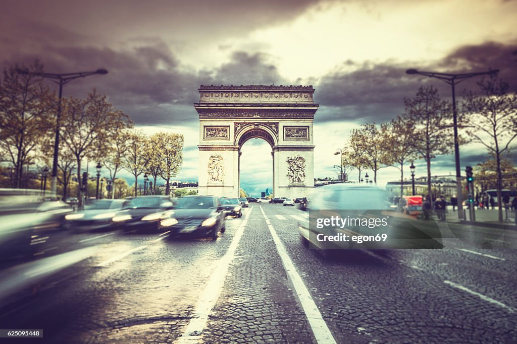 Rush Hour on Avenue