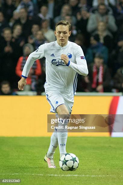 Ludwig Augustinsson of FC Copenhagen controls the ball during the UEFA Champions League group stage match between FC Copenhagen and FC Porto at...