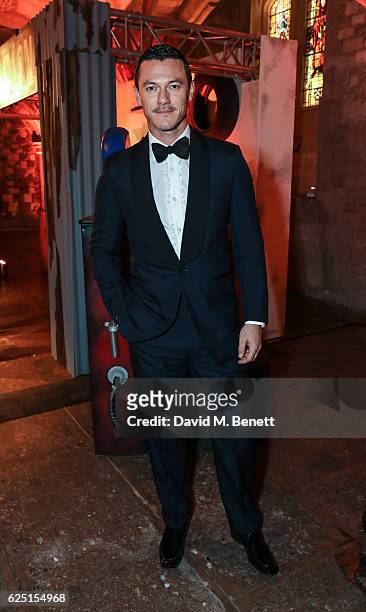 Luke Evans attends the Save The Children Winter Gala at The Guildhall on November 22, 2016 in London, England.