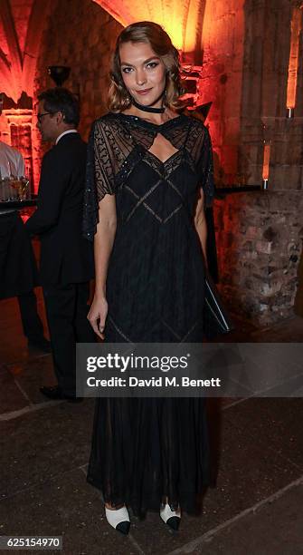 Arizona Muse attends the Save The Children Winter Gala at The Guildhall on November 22, 2016 in London, England.