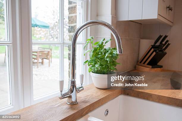 country house - kitchen bench wood stock-fotos und bilder