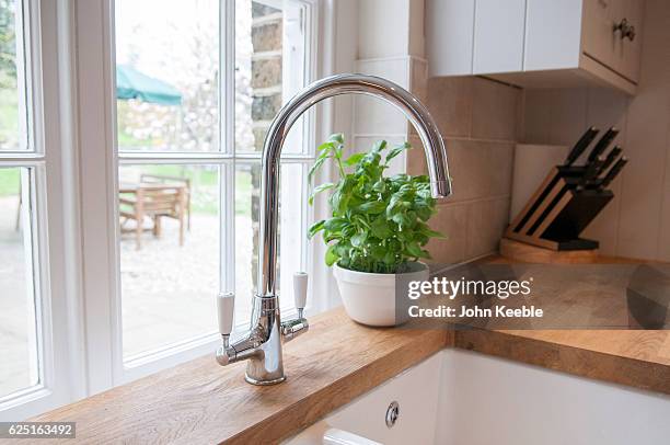 country house - kitchen sink bildbanksfoton och bilder