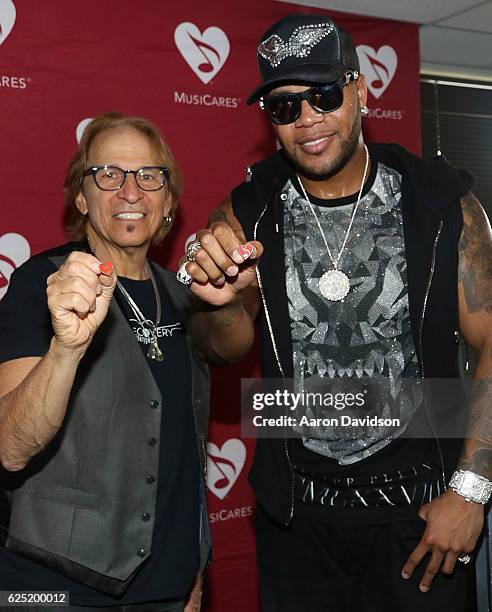 Richie Supa and Flo Rida attend Recovery Unplugged on November 22, 2016 in Fort Lauderdale, Florida.