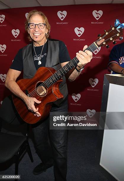 Richie Supa attends Recovery Unplugged on November 22, 2016 in Fort Lauderdale, Florida.