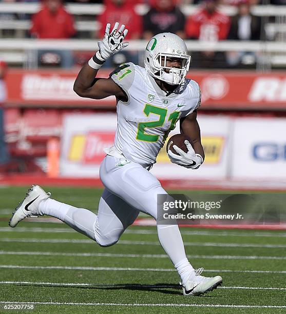 Running back Royce Freeman of the Oregon Ducks runs with the ball against the Utah Utes during their game at Rice-Eccles Stadium on November 19, 2016...