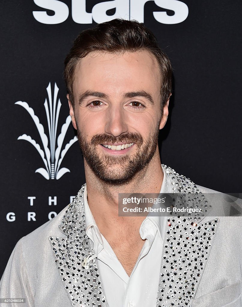 ABC's "Dancing With The Stars" Season 23 Finale - Arrivals