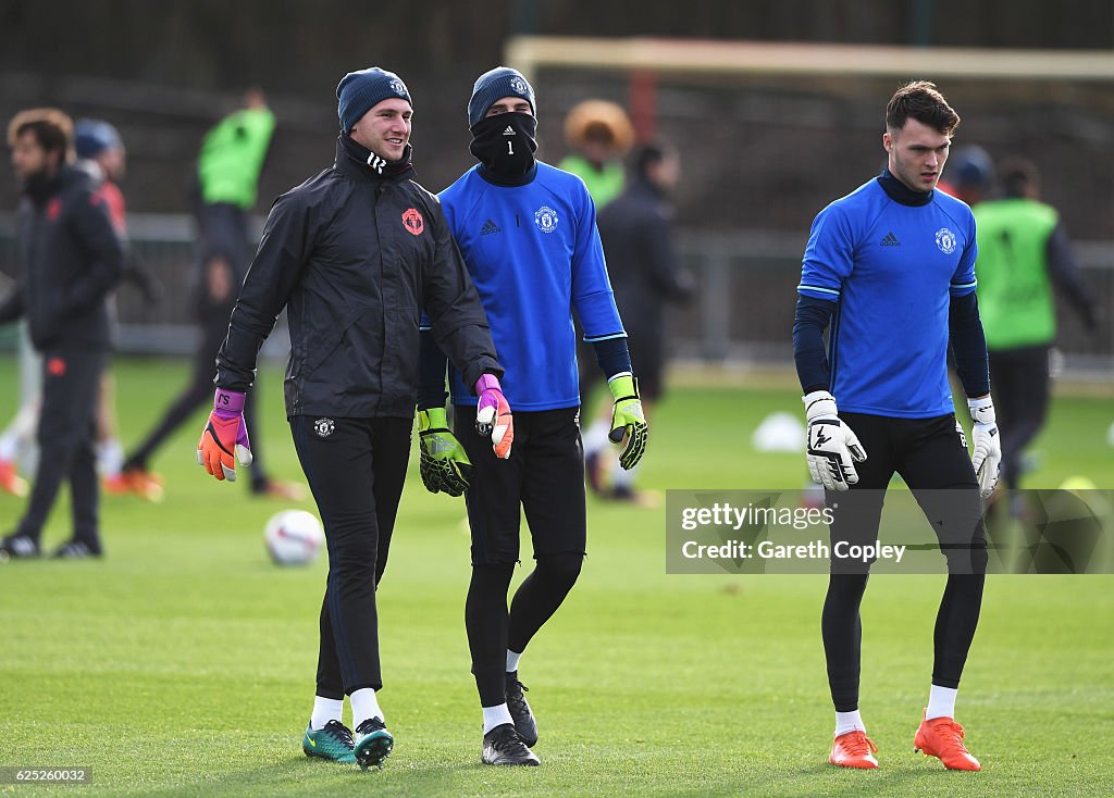 Manchester United Training and Press Conference