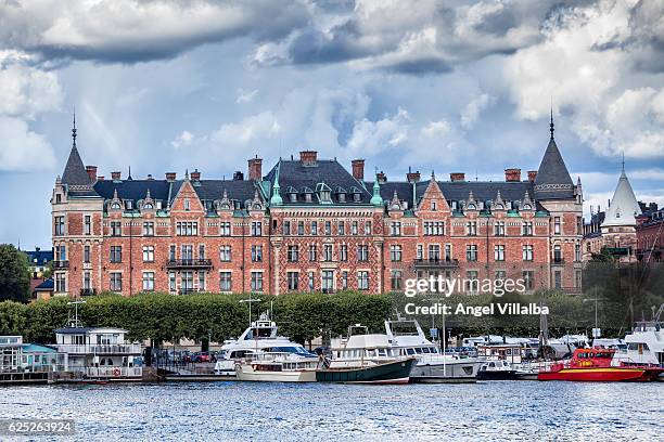 stockholm. beautiful old building bünsowska huset in strandvägen 31 - strandvägen stock pictures, royalty-free photos & images