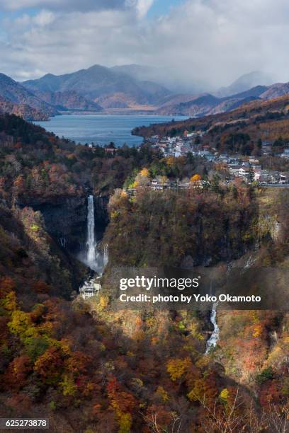 overlooking the view of nikko in autumn - 雄大 stock pictures, royalty-free photos & images