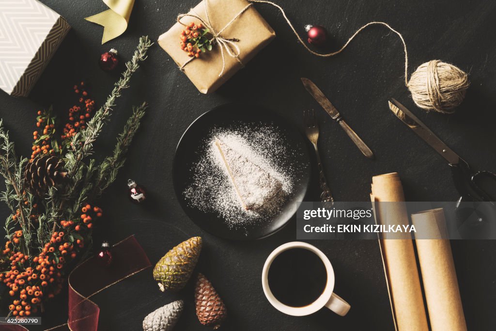 Weihnachtskonzept Flach lag auf Tafel