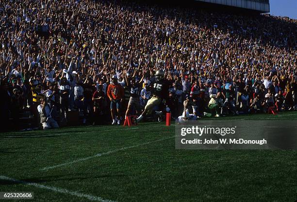 Notre Dame Pat Terrell in action, returning interception for touchdown vs Miami at Notre Dame Stadium. South Bend, IN CREDIT: John W. McDonough
