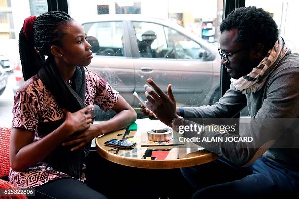 FRANCE-AFRICA-MEDIA-INTERNET-ACTIVIST FRANCE-AFRICA-MEDIA-INTERNET-ACTIVIST