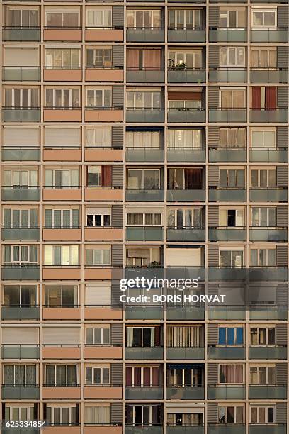 Picture taken on November 23 shows a building's facade in the East quarter of the French southeastern city of Marseille. / AFP / BORIS HORVAT