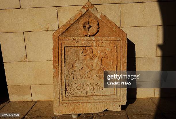 Roman Inscriptions Addvert 85 Roman Numerals 3 Stock Photos, High-Res Pictures, and Images - Getty ...