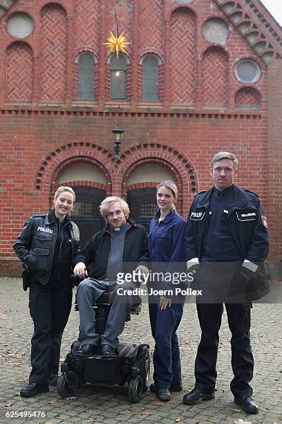 Samuel Koch and his wife Sarah Elena Timpe , Wanda Perdelwitz and Peter Fieseler attend a photo call of the TV show 'Grossstadtrevier' on November...