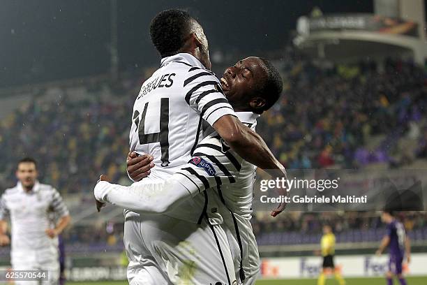 Djalma Campos (R of PAOK FC celebrates after scoring a goal during the UEFA Europa League match between ACF Fiorentina and PAOK FC at Stadio Artemio...