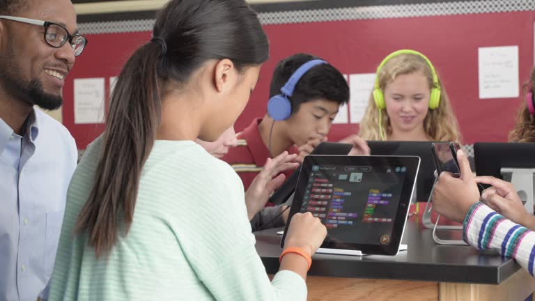 291 High School Computer Coding Stock Videos, Footage, & 4K Video Clips ...