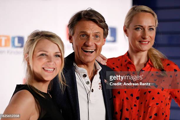 Iris Mareike Steen, Wolfgang Bahro and Eva Mona Rodekirchen are seen in the studio of the RTL Telethon TV show on November 24, 2016 in Cologne,...