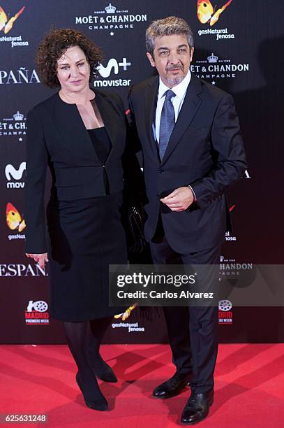 Actor Ricardo Darin and Florencia Bas attend 'La Reina de Espana' premiere at Callao City Lights on November 24, 2016 in Madrid, Spain.