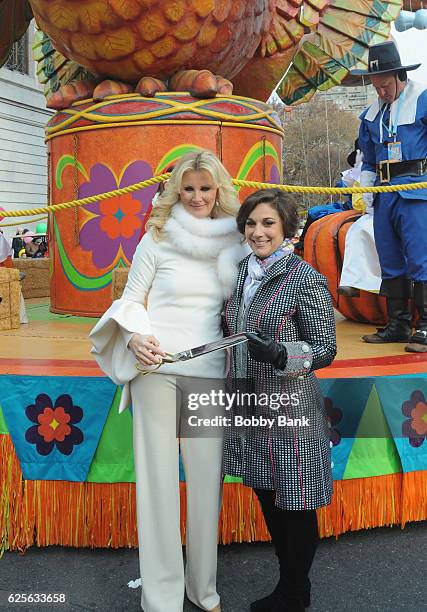 Chef/author Sandra Lee and Amy Kule attend the 90th Annual Macy's Thanksgiving Day Parade on November 24, 2016 in New York City.