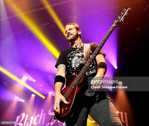 Jon Lawhon of Black Stone Cherry performs at O2 Apollo Manchester on November 24, 2016 in Manchester, England.