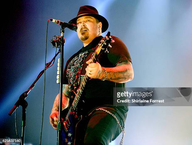 Chris Robertson of Black Stone Cherry performs at O2 Apollo Manchester on November 24, 2016 in Manchester, England.