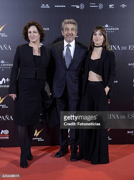 Florencia Bas, Ricardo Darin and Clara Darin attend 'La reina de Espana' Madrid premiere at Callao City Lights cinema on November 24, 2016 in Madrid,...
