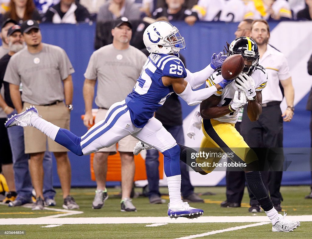 Pittsburgh Steelers v Indianapolis Colts